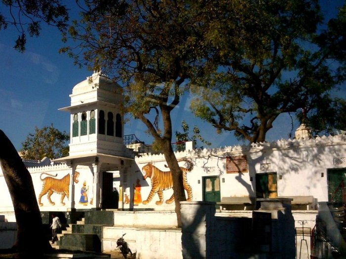 Udaipur, City of Lakes, Lake Pichola, City Palace