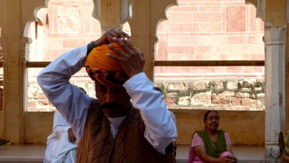 How to Tie a turban, Mehrangarh Fort, Jodhpur