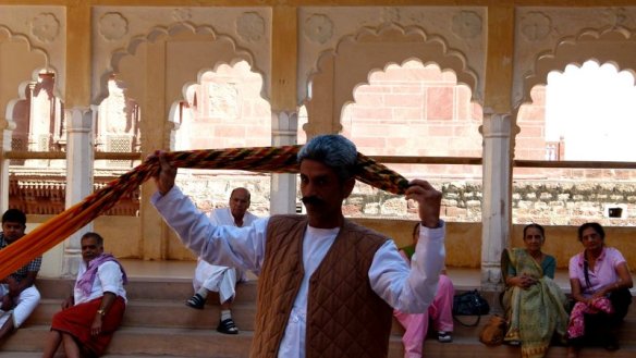 How to Tie a turban, Mehrangarh Fort, Jodhpur