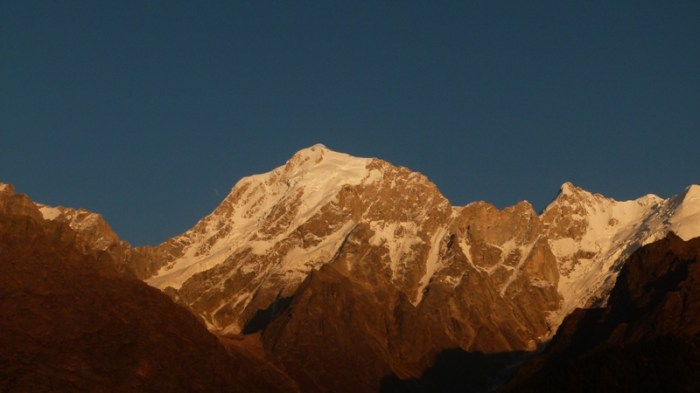 Kinner Kailash, Kalpa, moonrise