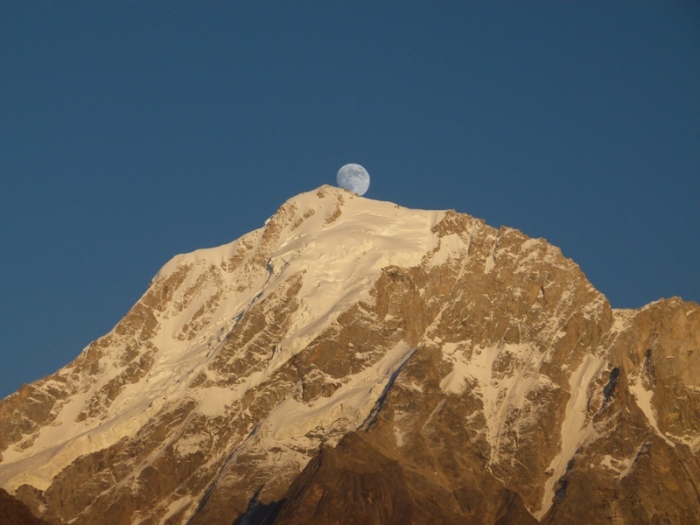 Kinner Kailash, Kalpa, moonrise