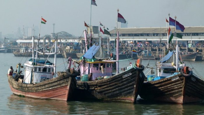 Mumbai Port and Harbour Tour, KGAF, Bhau cha Dhakka, Mazagaon Dock