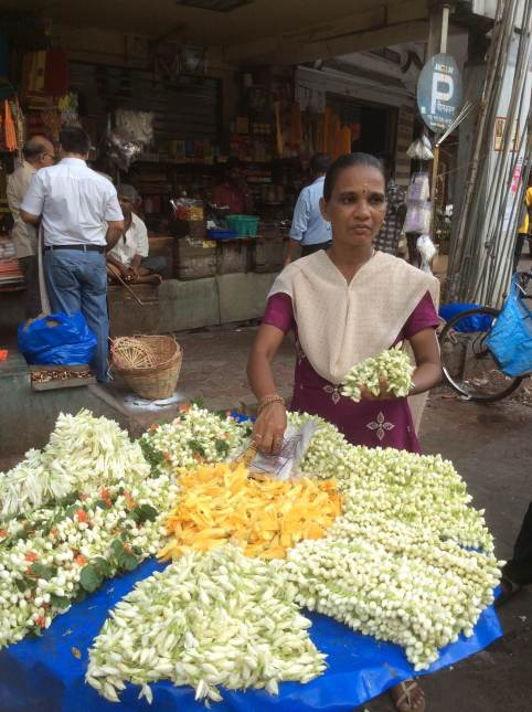 Flower seller, Matunga, Mumbai