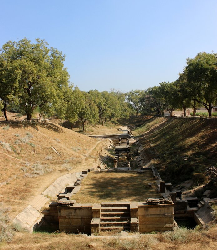 Sahastralinga Talav, Patan, Solanki Dynasty, Gujarat, Water harvesting and water management system