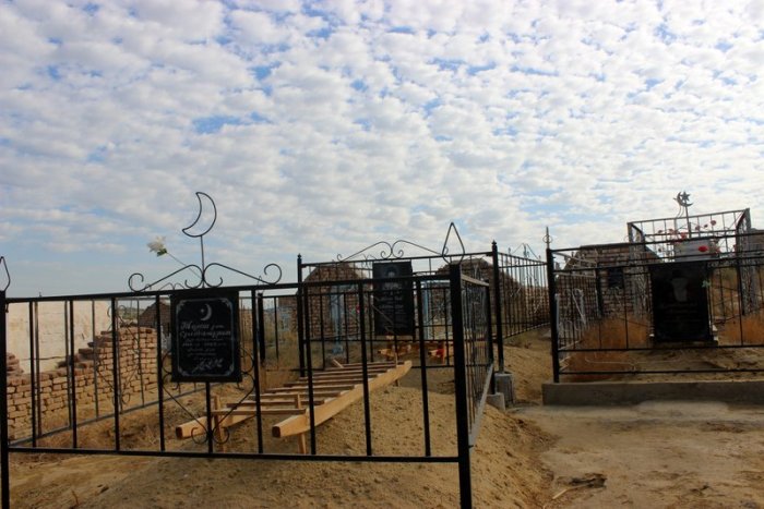 Mizdahkan, Karakalpakstan, Uzbekistan, Necropolis, City of the Dead, Ancient burial site, travel, Central Asia, Culture