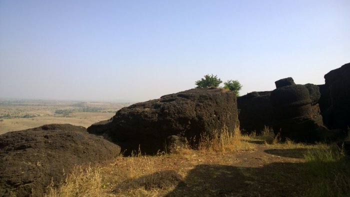 Kolvi Caves, Buddhist Caves, Indian Art, Indian Aesthetics, Mahayana, Rajasthan. Travel, Hadoti Trip, Hadoti, Laterite
